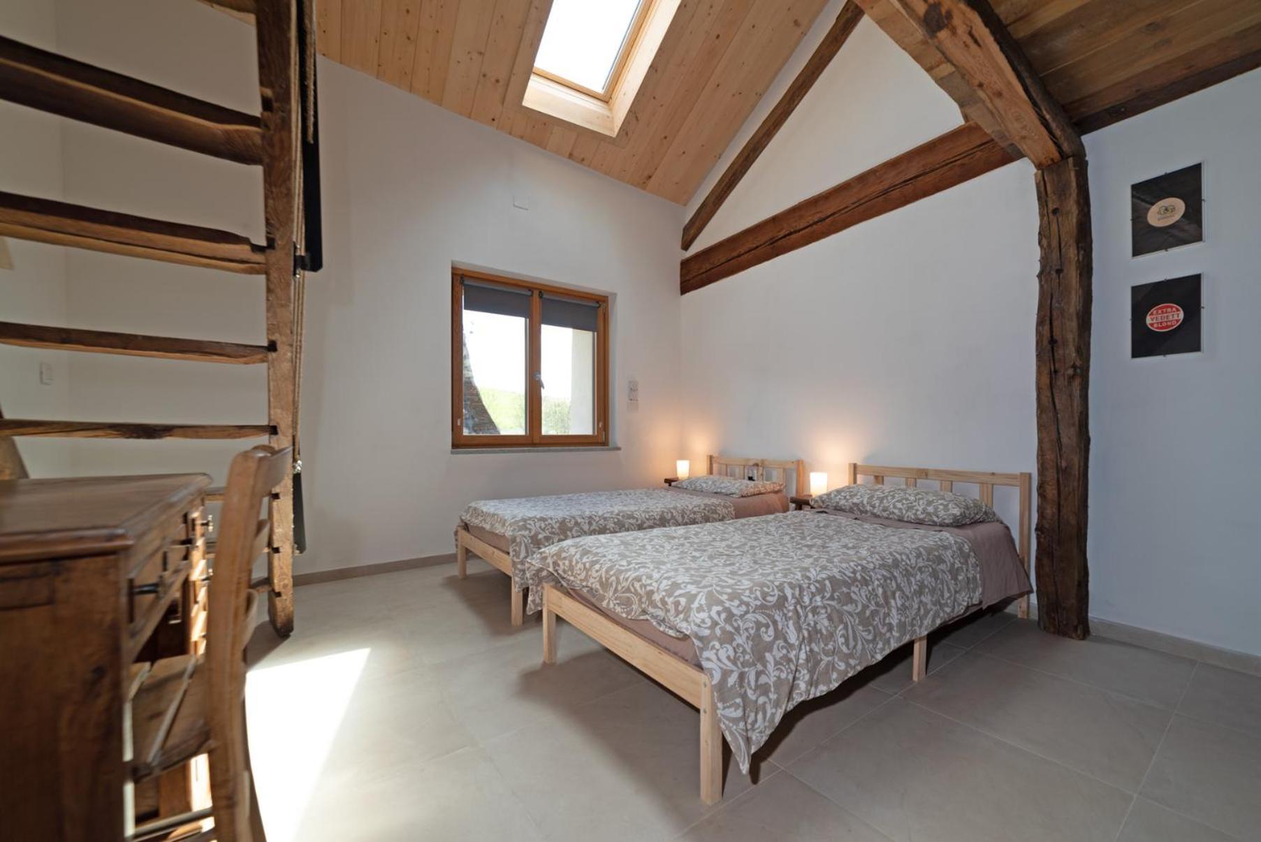 Cicapuy Hotel Puys Bagian luar foto