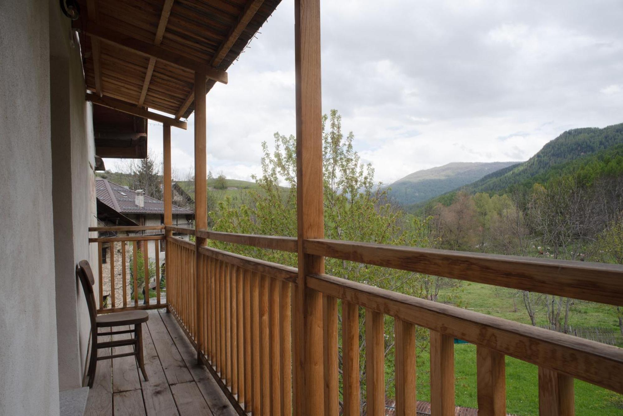 Cicapuy Hotel Puys Bagian luar foto