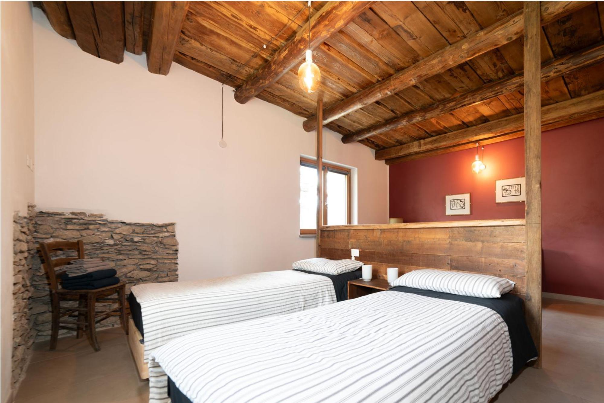 Cicapuy Hotel Puys Bagian luar foto